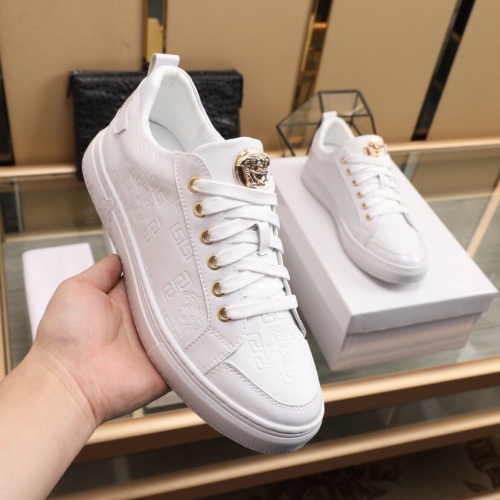 Replica Versace Casual Shoes For Men #850389 $88.00 USD for Wholesale
