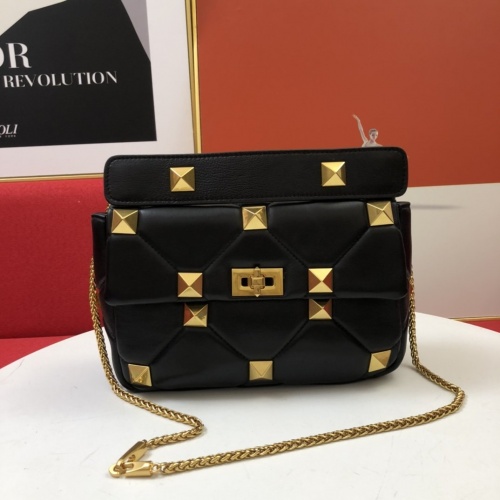 Valentino AAA Quality Messenger Bags For Women #851462 $105.00 USD, Wholesale Replica Valentino AAA Quality Messenger Bags