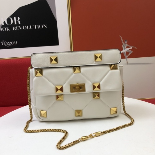 Valentino AAA Quality Messenger Bags For Women #851466 $105.00 USD, Wholesale Replica Valentino AAA Quality Messenger Bags