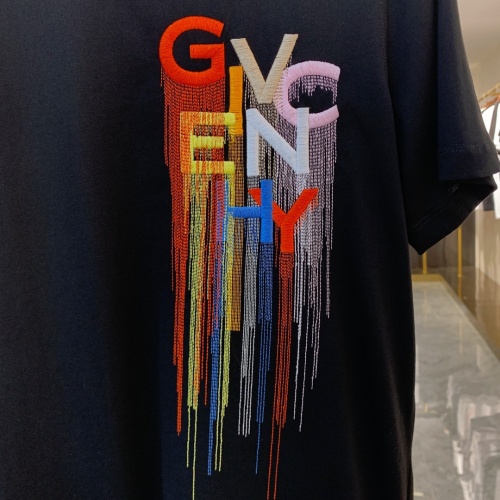 Replica Givenchy T-Shirts Short Sleeved For Men #851525 $41.00 USD for Wholesale