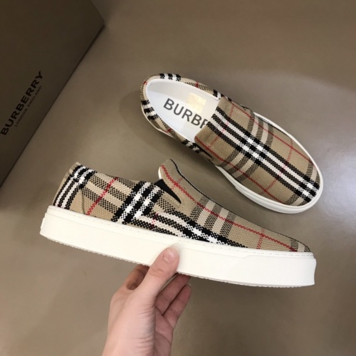 Replica Burberry Casual Shoes For Men #851555 $68.00 USD for Wholesale
