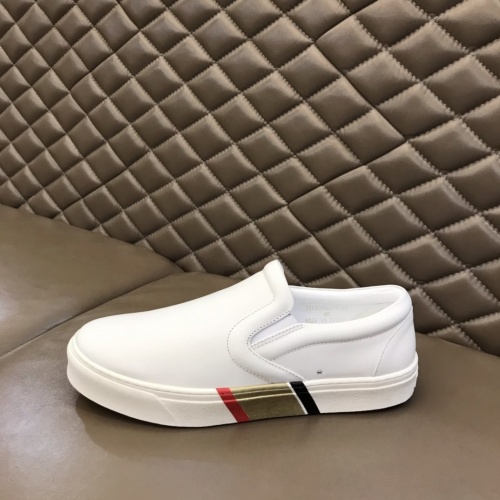 Replica Burberry Casual Shoes For Men #851556 $72.00 USD for Wholesale