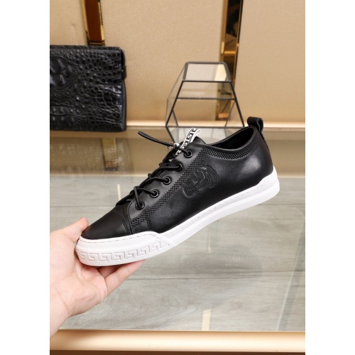 Replica Versace Casual Shoes For Men #851827 $88.00 USD for Wholesale