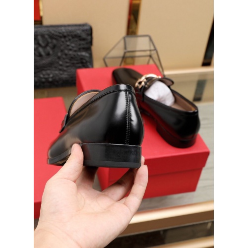 Replica Ferragamo Leather Shoes For Men #852621 $125.00 USD for Wholesale