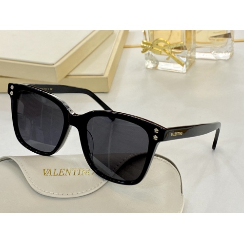 Valentino AAA Quality Sunglasses #854451 $58.00 USD, Wholesale Replica Valentino AAA Quality Sunglasses