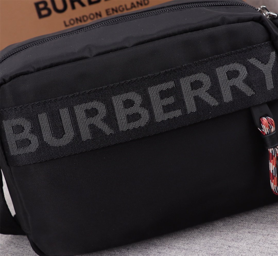 Burberry AAA Man Messenger Bags 846621 88.00 USD, Wholesale Replica