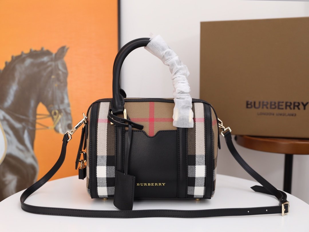 burberry messenger bag for women burberry messenger bag for women