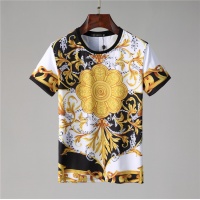 $42.00 USD Versace Tracksuits Short Sleeved For Men #850056