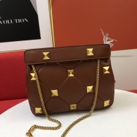 $105.00 USD Valentino AAA Quality Messenger Bags For Women #851460