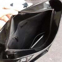 $112.00 USD Yves Saint Laurent AAA Handbags #852510
