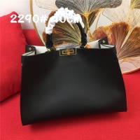 $140.00 USD Fendi AAA Quality Handbags For Women #854030