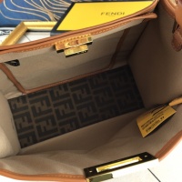 $160.00 USD Fendi AAA Quality Handbags For Women #855578