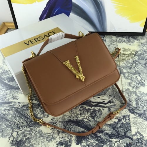 Versace AAA Quality Messenger Bags For Women #855695 $135.00 USD, Wholesale Replica Versace AAA Quality Messenger Bags