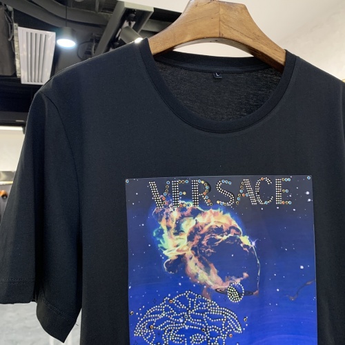 Replica Versace T-Shirts Short Sleeved For Men #856421 $41.00 USD for Wholesale