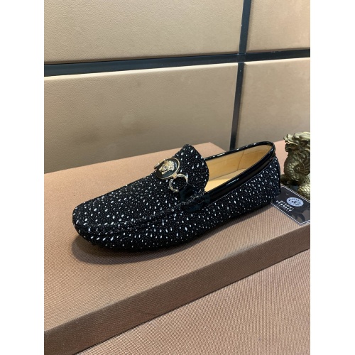 Replica Versace Casual Shoes For Men #859248 $68.00 USD for Wholesale