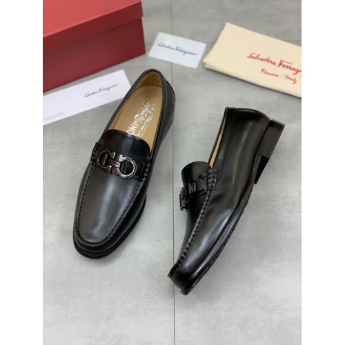 Ferragamo Leather Shoes For Men #859324
