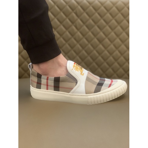 Replica Burberry Casual Shoes For Men #859519 $72.00 USD for Wholesale