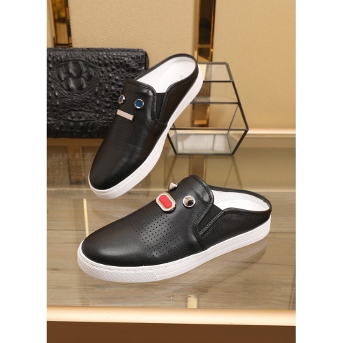 Fendi Casual Shoes For Men #859577 $82.00 USD, Wholesale Replica Fendi Casual Shoes