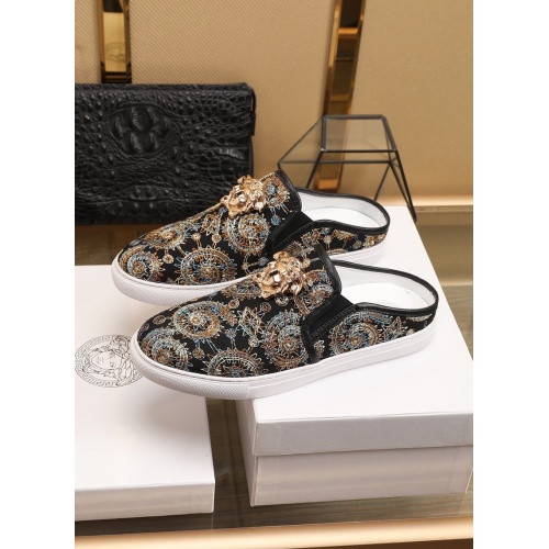 Replica Versace Casual Shoes For Men #859580 $76.00 USD for Wholesale