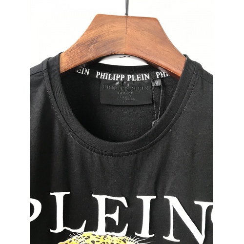 Replica Philipp Plein PP T-Shirts Short Sleeved For Men #860220 $29.00 USD for Wholesale