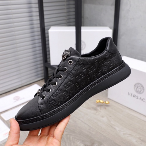 Replica Versace Casual Shoes For Men #860322 $76.00 USD for Wholesale