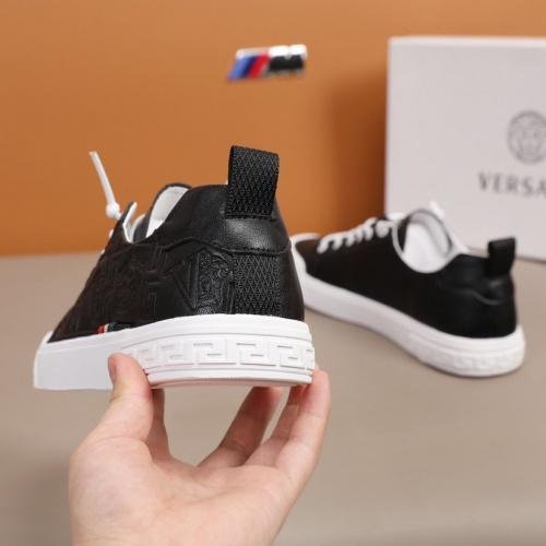 Replica Versace Casual Shoes For Men #860368 $88.00 USD for Wholesale