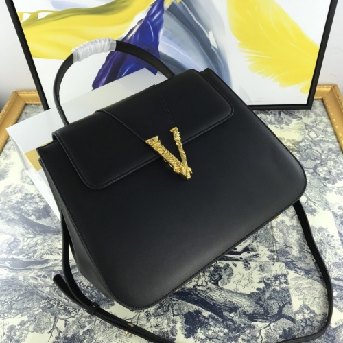 Versace AAA Quality Handbags For Women #860749 $165.00 USD, Wholesale Replica Versace AAA Quality Handbags