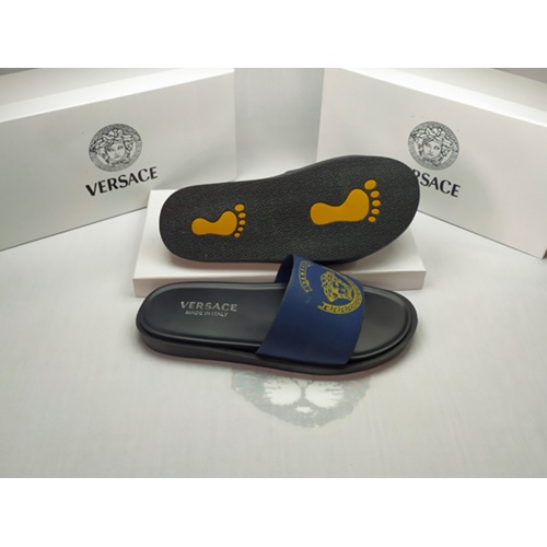Versace Slippers For Men #861284
