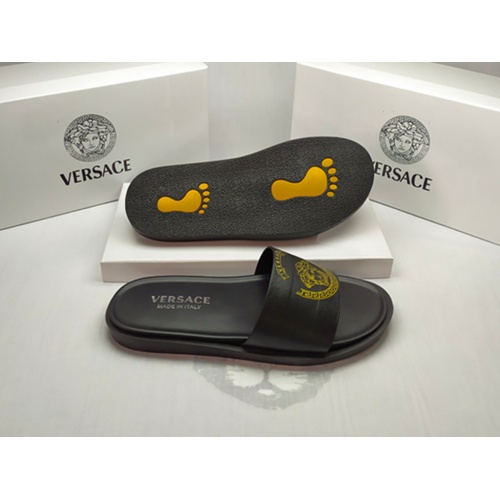 Versace Slippers For Men #861286