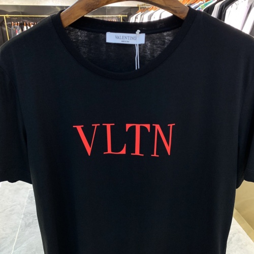 Replica Valentino T-Shirts Short Sleeved For Men #863227 $41.00 USD for Wholesale