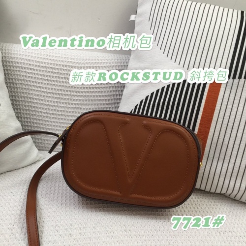 Valentino AAA Quality Messenger Bags For Women #864212 $82.00 USD, Wholesale Replica Valentino AAA Quality Messenger Bags