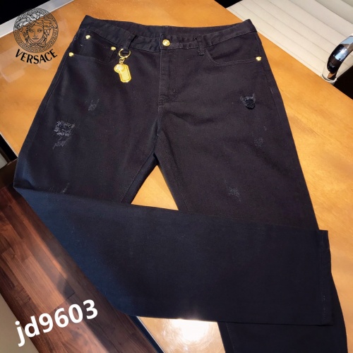 Replica Versace Jeans For Men #865020 $48.00 USD for Wholesale