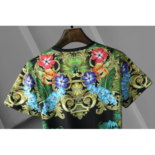 Replica Versace T-Shirts Short Sleeved For Men #866044 $25.00 USD for Wholesale