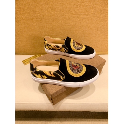 Replica Versace Casual Shoes For Men #866758 $76.00 USD for Wholesale