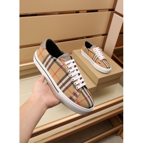 Replica Burberry Casual Shoes For Men #867574 $85.00 USD for Wholesale