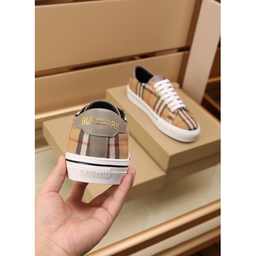 Replica Burberry Casual Shoes For Men #867574 $85.00 USD for Wholesale