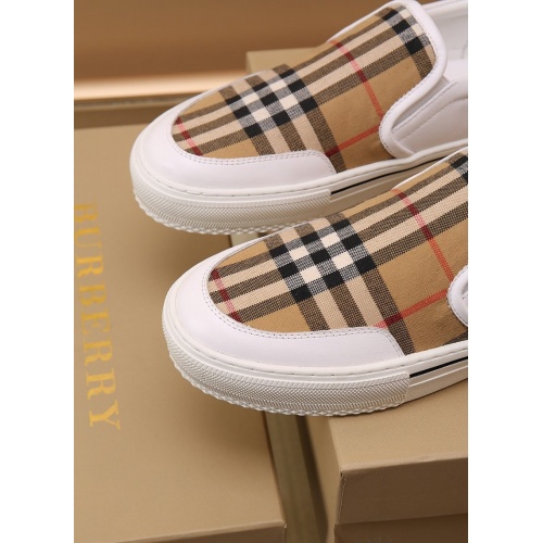 Replica Burberry Casual Shoes For Men #867575 $85.00 USD for Wholesale