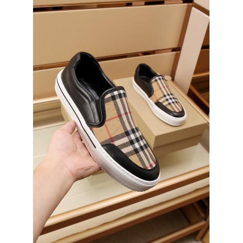 Replica Burberry Casual Shoes For Men #867576 $85.00 USD for Wholesale