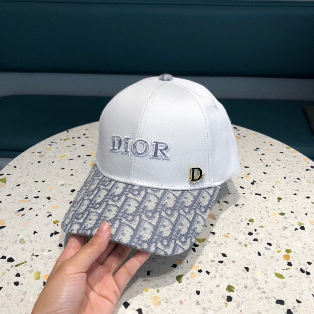 dior cap price