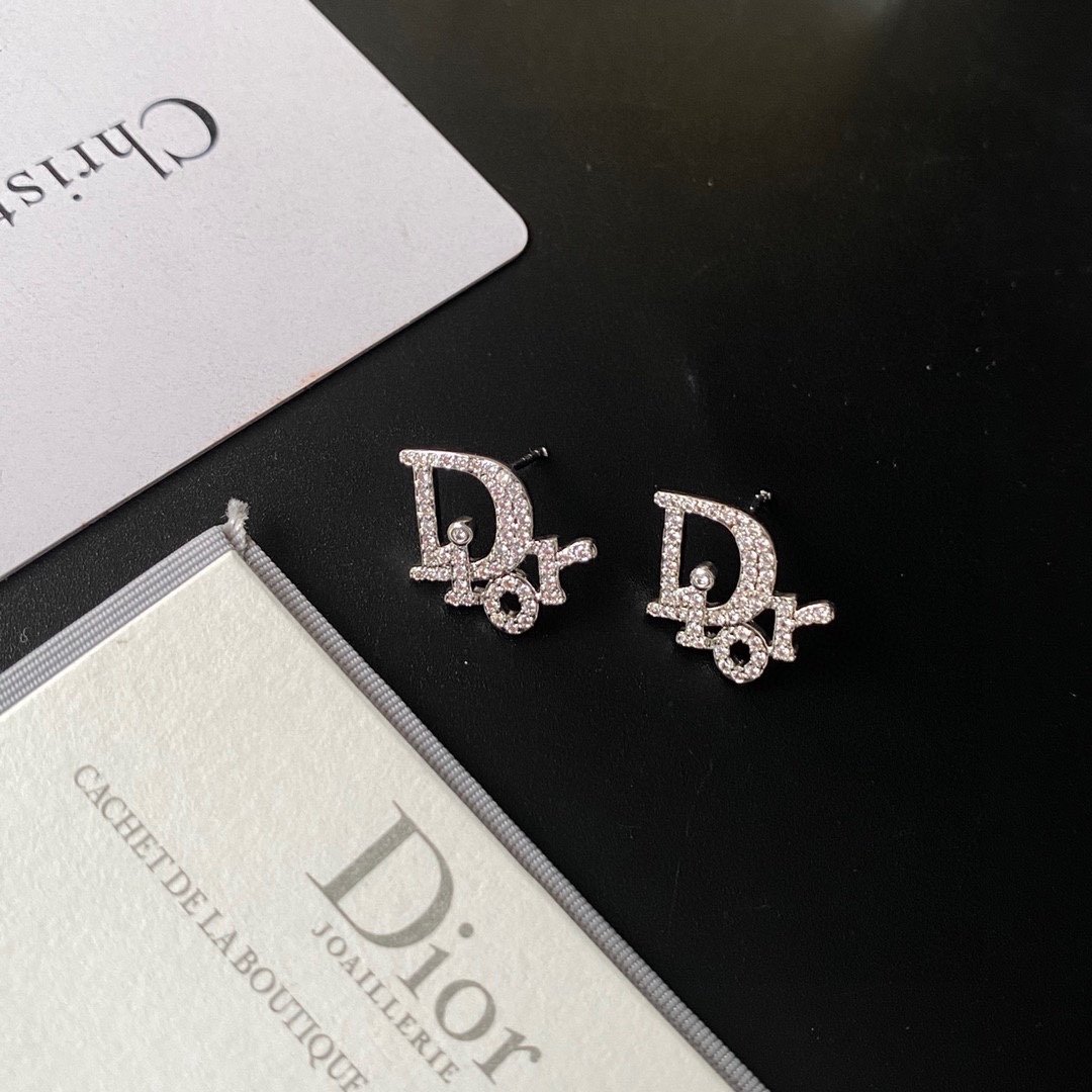 dior style earrings