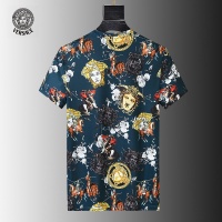 $64.00 USD Versace Tracksuits Short Sleeved For Men #858100