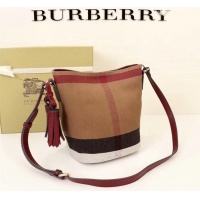$100.00 USD Burberry AAA Messenger Bags For Women #858280