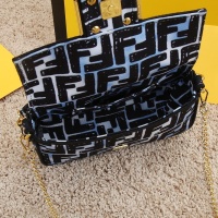 $76.00 USD Fendi AAA Messenger Bags For Women #861924
