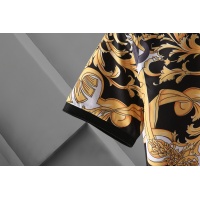 $25.00 USD Versace T-Shirts Short Sleeved For Men #865174