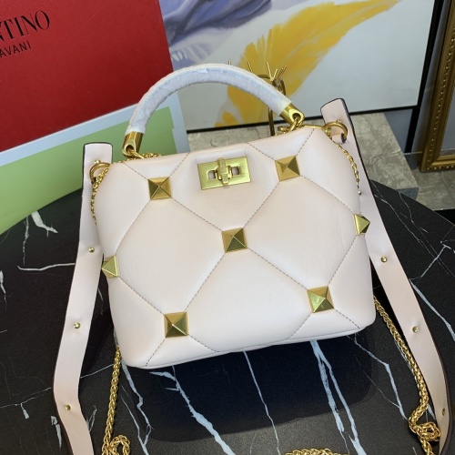Replica Valentino AAA Quality Messenger Bags For Women #868346 $108.00 USD for Wholesale