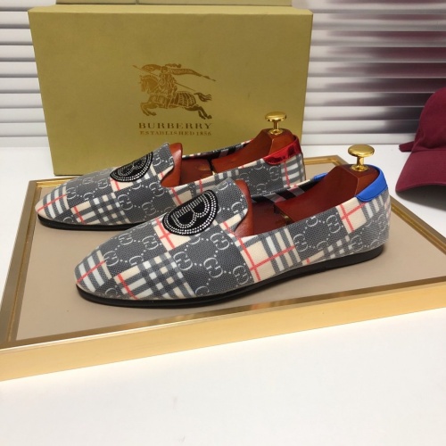 Replica Burberry Casual Shoes For Men #868746 $80.00 USD for Wholesale