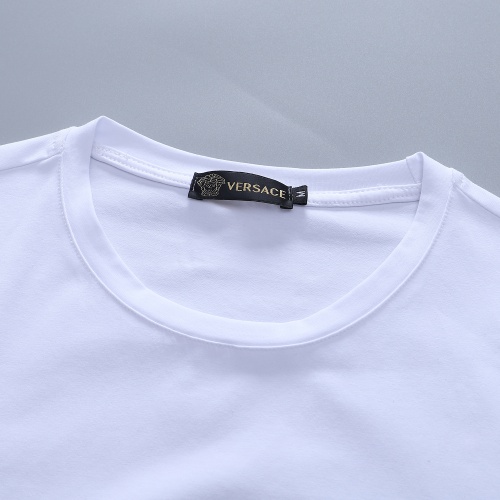 Replica Versace T-Shirts Short Sleeved For Men #870293 $27.00 USD for Wholesale
