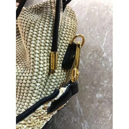 Replica Fendi AAA Quality Messenger Bags For Women #870329 $140.00 USD for Wholesale