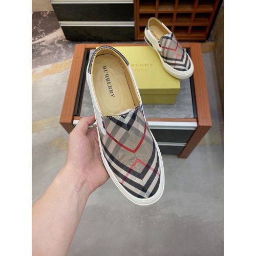 Replica Burberry Casual Shoes For Men #871155 $72.00 USD for Wholesale