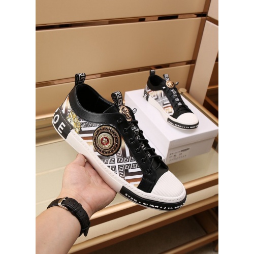 Replica Versace Casual Shoes For Men #872184 $88.00 USD for Wholesale